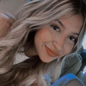 Meet your Posher, Vezelia